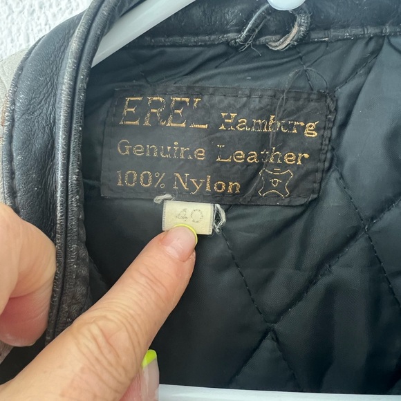 Vintage Leather Jacket - Erel Hamburg Size 40. Perfectly worn in. - Picture 13 of 17